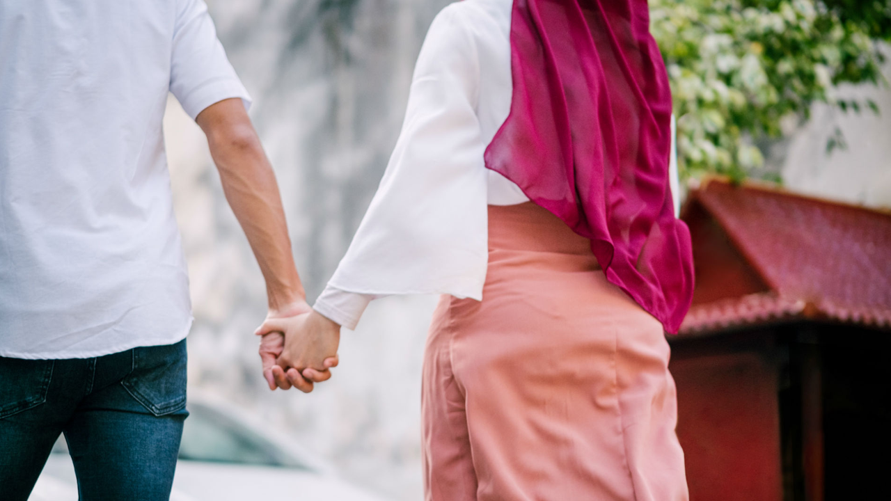 ভাগ্নের সঙ্গে পালিয়ে গেলেন মামি